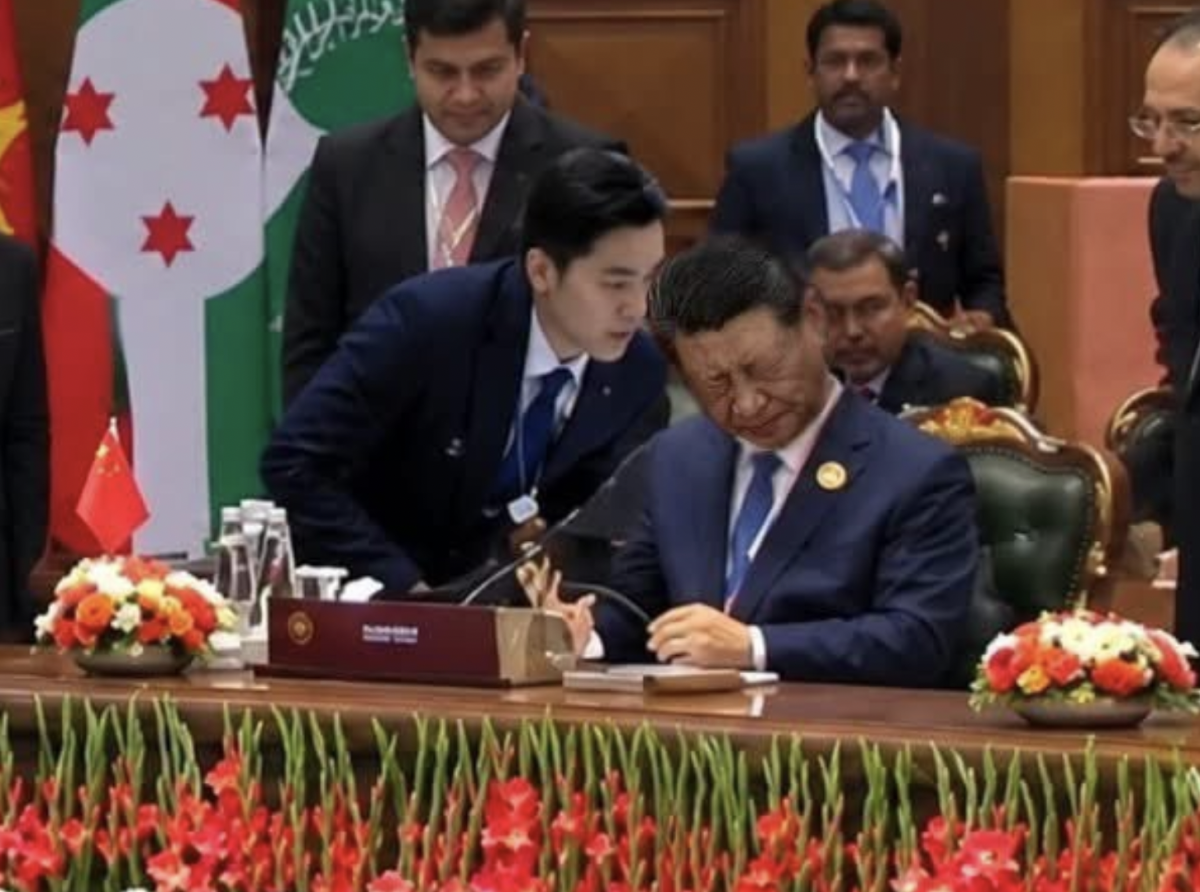 China Comunista Se Desfonda